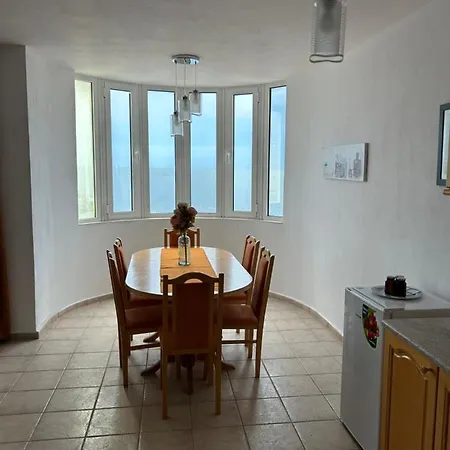 Panorama Chantall-izby,apartmany S Vyhladom Na Διαμέρισμα Ράβντα