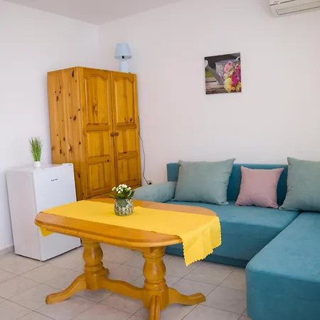 Panorama Chantall-izby,apartmany S Vyhladom Na Ράβντα