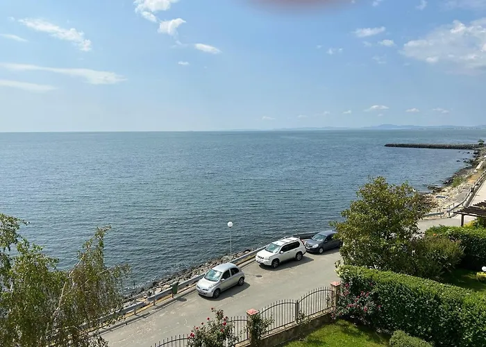 Panorama Chantall-izby,apartmany S Vyhladom Na Апартаменты Равда