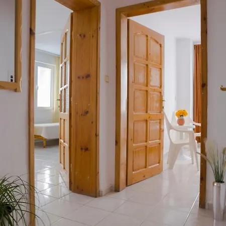 Апартамент Panorama Chantall-izby,apartmany S Vyhladom Na Равда