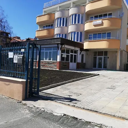 Panorama Chantall-izby,apartmany S Vyhladom Na Апартамент Равда